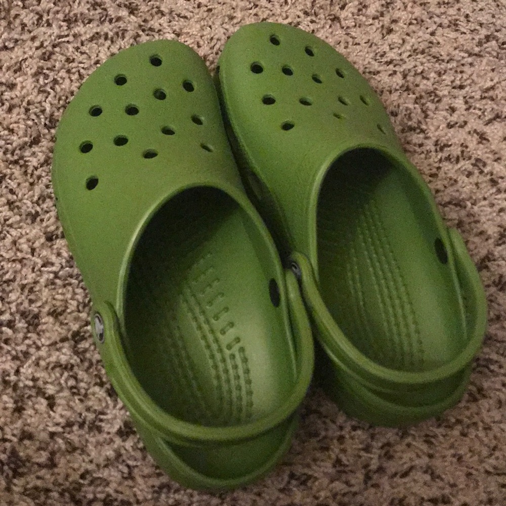 Size 9 Green Crocs Brand New